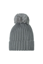 Gebreide muts met Pompon