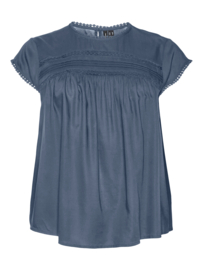 Top met kanten details Debbie in blauw