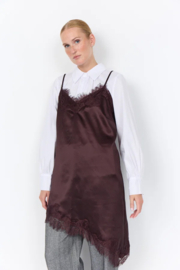 A-symmetrische top met kant Amalia