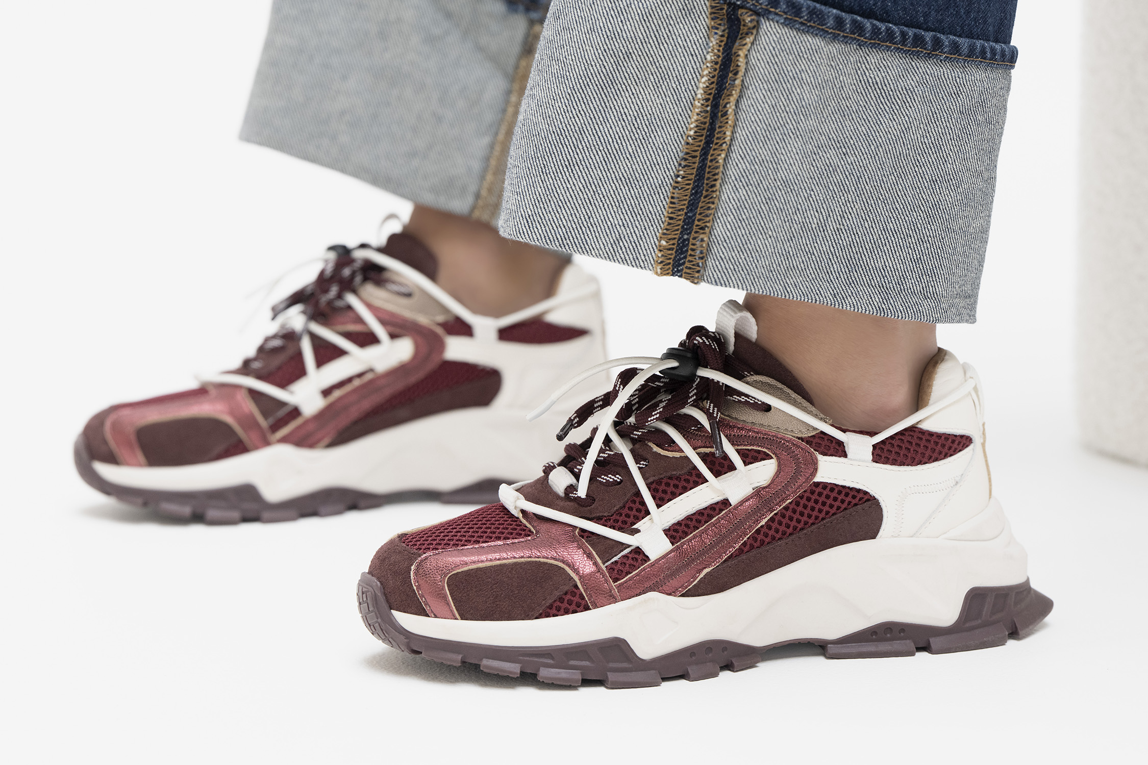 Sneaker Isola DWRS
