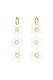 Statement 3 Flowers