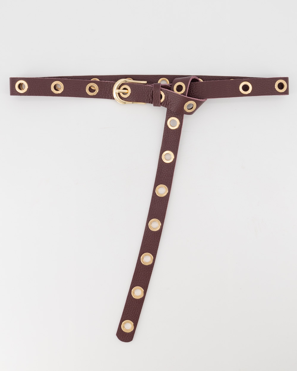 Leren riem met nestelgaten