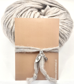 Armband alpaca zilver taupe