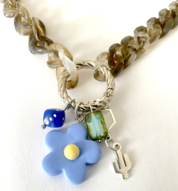 Acrylic chain blue flower