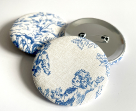 Button romantic