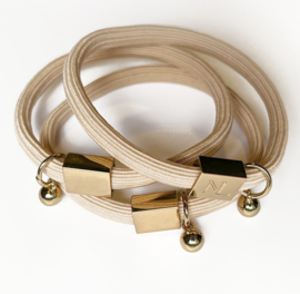 Haar-elastiekje + armband latte