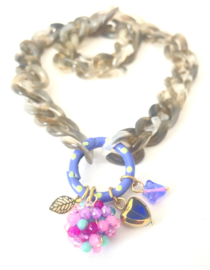Acrylic chain vintage