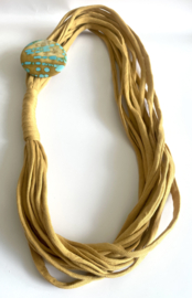 Happy necklace mustard