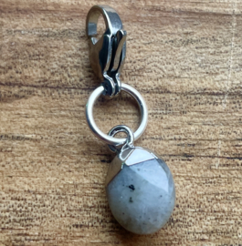 Natuursteen hanger grey-zilver
