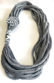 Happy necklace tiger
