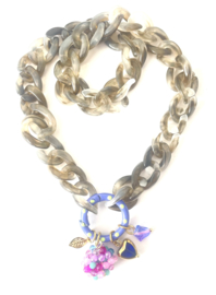 Acrylic chain vintage