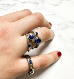 Ring zilver gedraaid Blauw Kristal