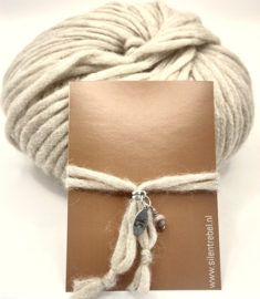 Armband alpaca zilver beige