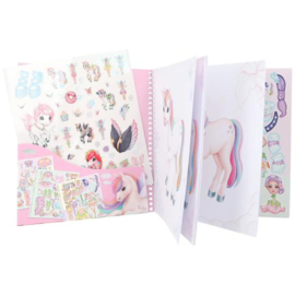 Ylvi Dress Me Up stickerboek
