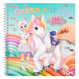 Ylvi Dress Me Up stickerboek