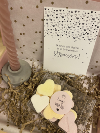 Ik kom wat liefde in je brievenbus strooien