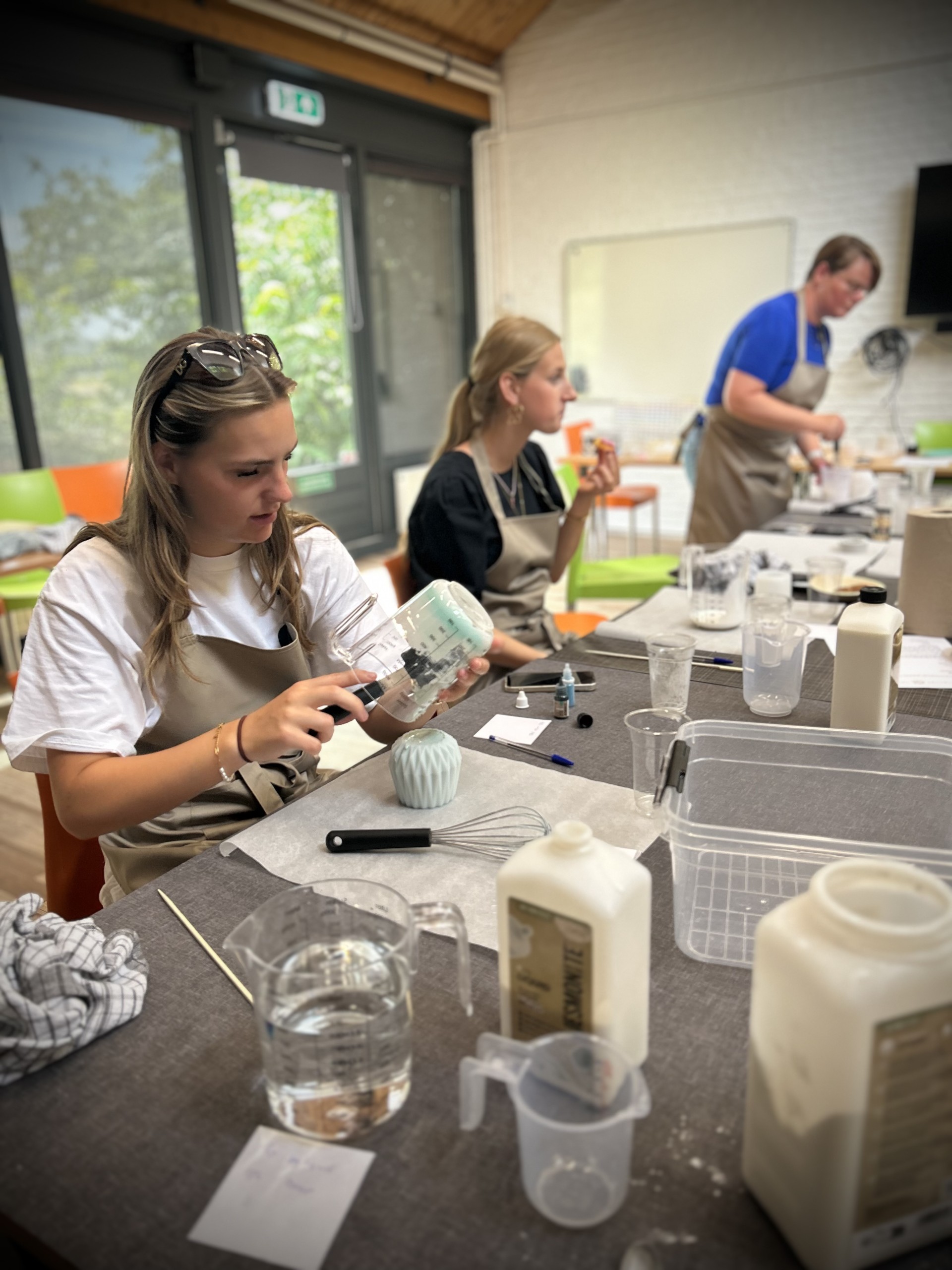Workshop Jesmonite  vrijdag 5 december 2025 - Bleiswijk ZH -