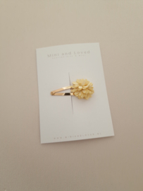 Yellow flower clip middel (1 stuk)