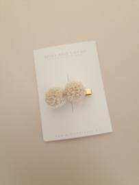 Big Pompom Beige line middel (1 stuk)