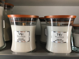 WoodWick candle Medium