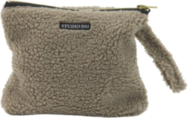 studio.dai sheep toiletry bag toast