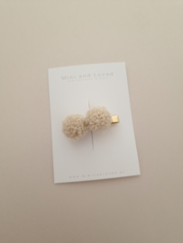 Big Pompom Beige line middel (3 stuks)
