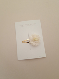 Lace Flower Off-white clip middel (3 stuks)