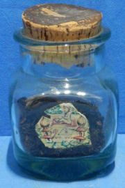 art nr: 1079 vintage glazen pot met kurk deksel