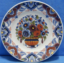 art nr: 656 vintage delfts Blauwe schotel met bloemen vaas stilleven