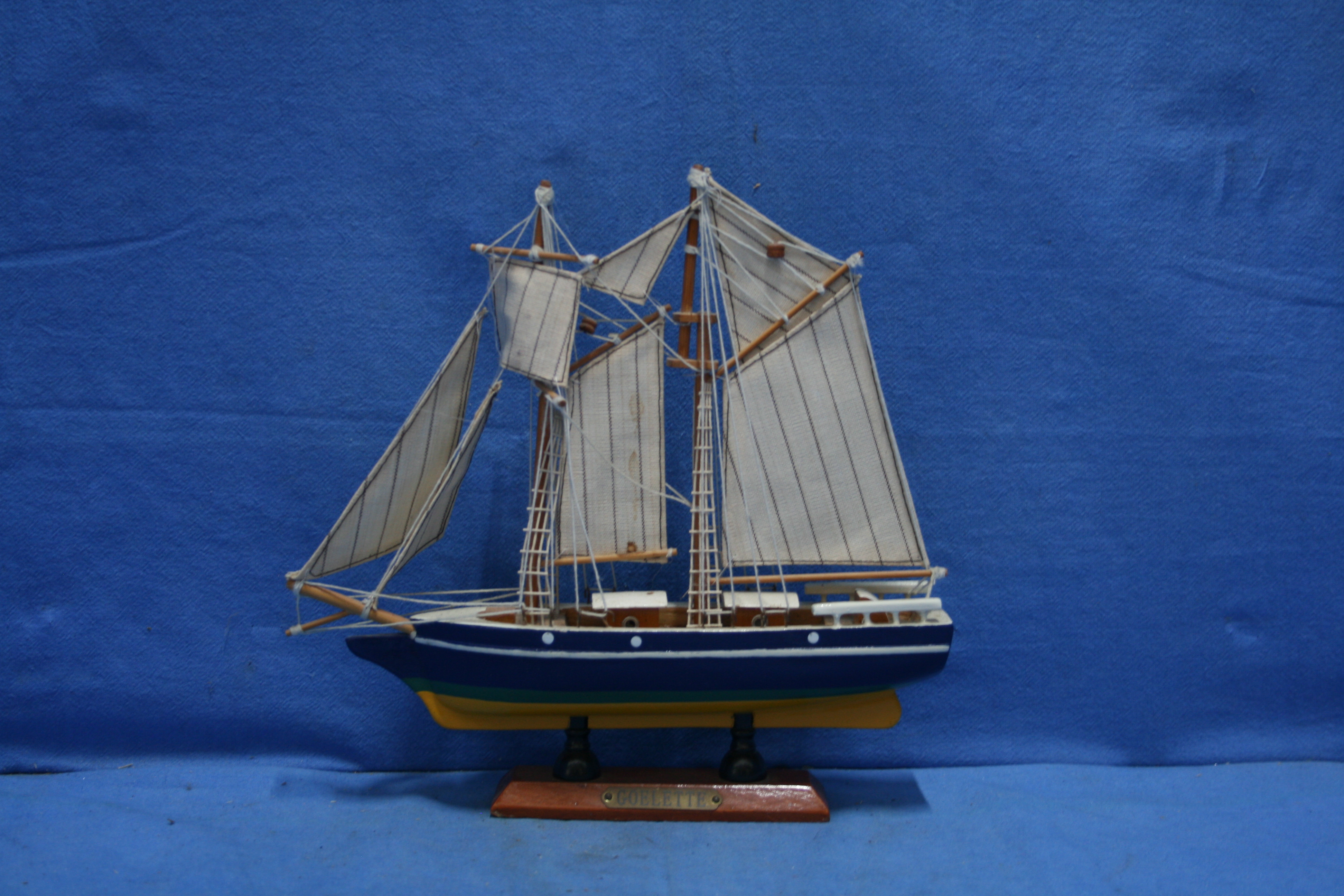 art nr: 1130 vintage zeilboot op schaal van Goelette