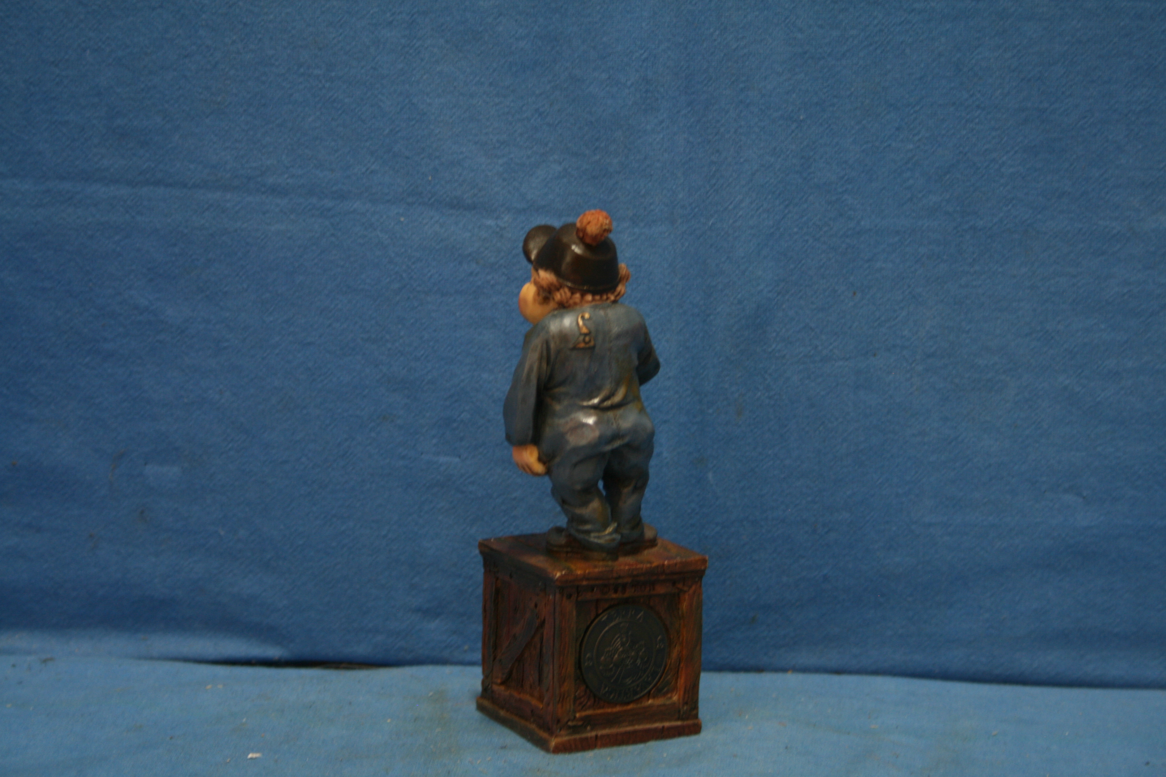art nr: 1147 vintage Efteling Laaf met letter O