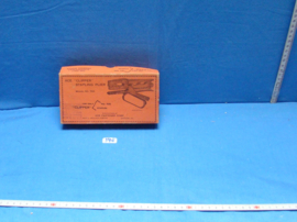 art nr: 348 vintage (Nietmachine) van clipper stapeling pier
