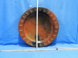 art nr: 704 vintage aardenwerken schaal van Sasak Pottery