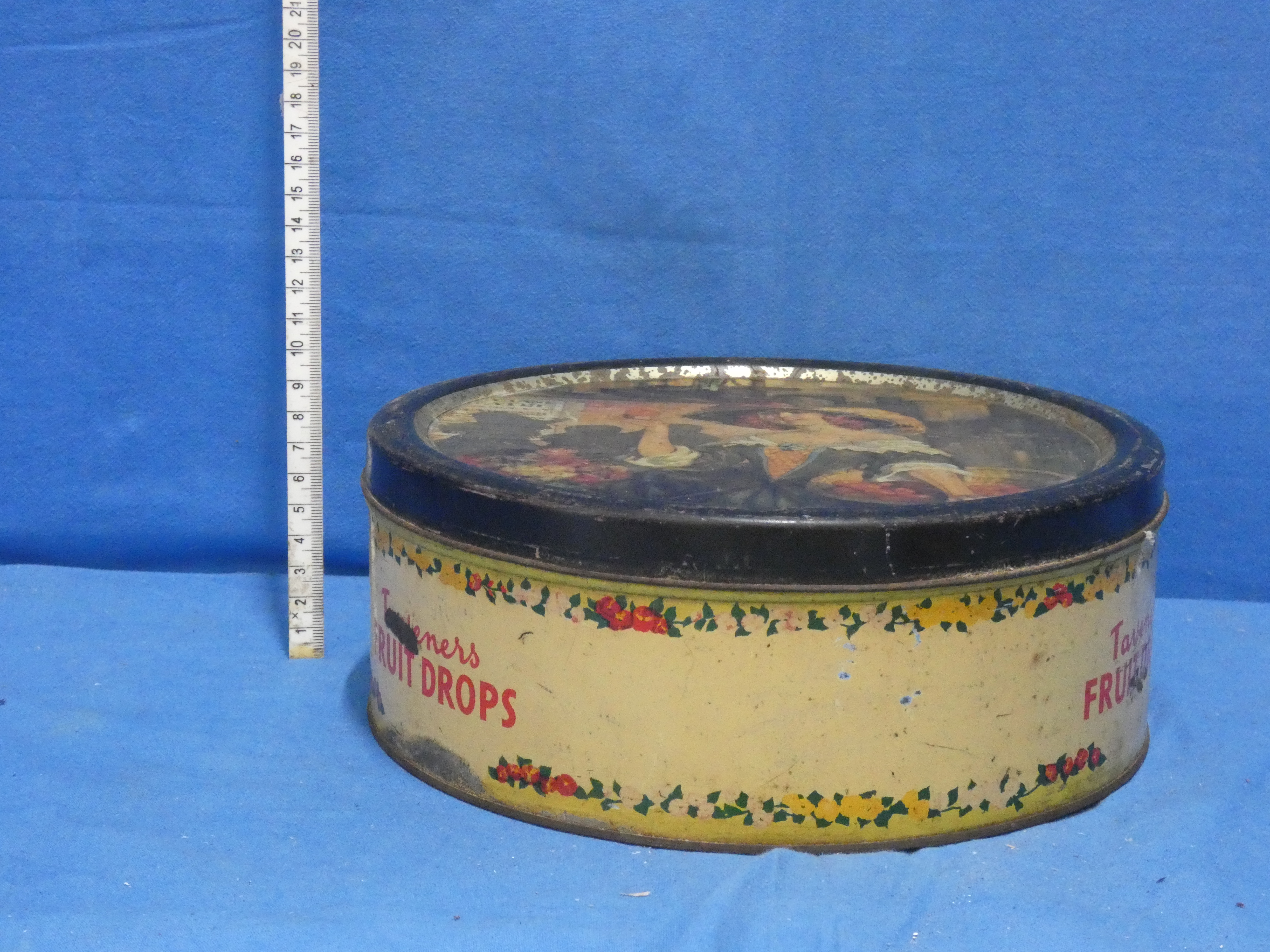 art nr: 1212 antiek Taverners fruitdrop trommel