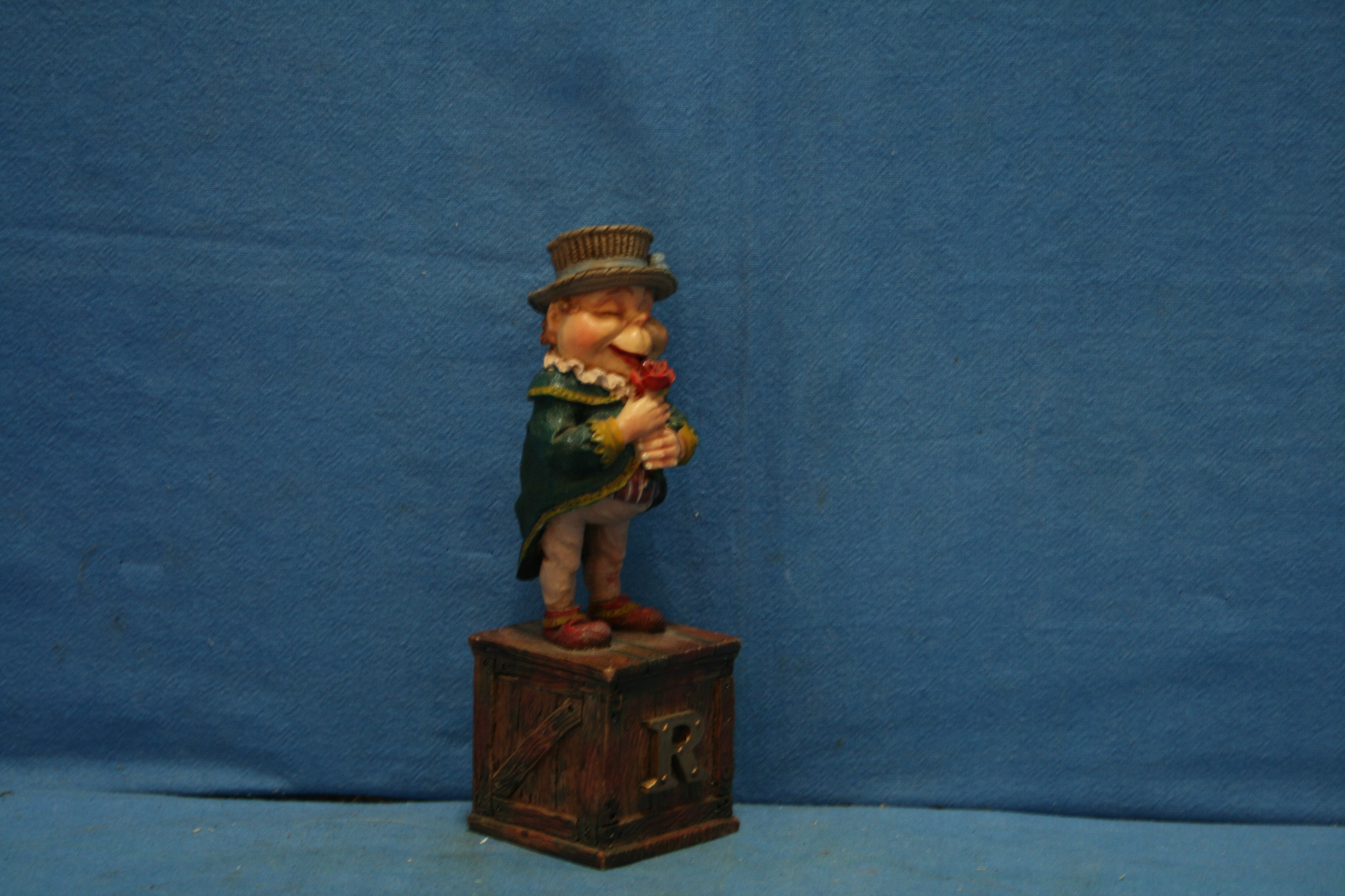 art nr: 1150 vintage Efteling Laaf met letter R