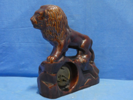 art nr: 1318 vintage porseleinen leeuw met uurwerkje