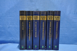 art nr: 879 vintage boekenserie van 6 boeken van Karl May