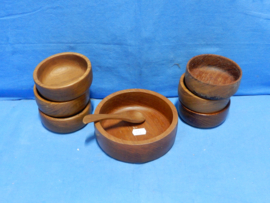 art nr: 758 vintage houten noten stapelbakjes set