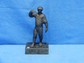 art nr: 838 vintage bronzen beeld van Marlies Noordkamp stijgerbouw