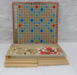 art nr: 981 vintage gezinsspel Scrabble