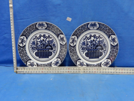 art nr: 790 vintage Delfts Blauwe schaal bloemmotief uit Maastricht