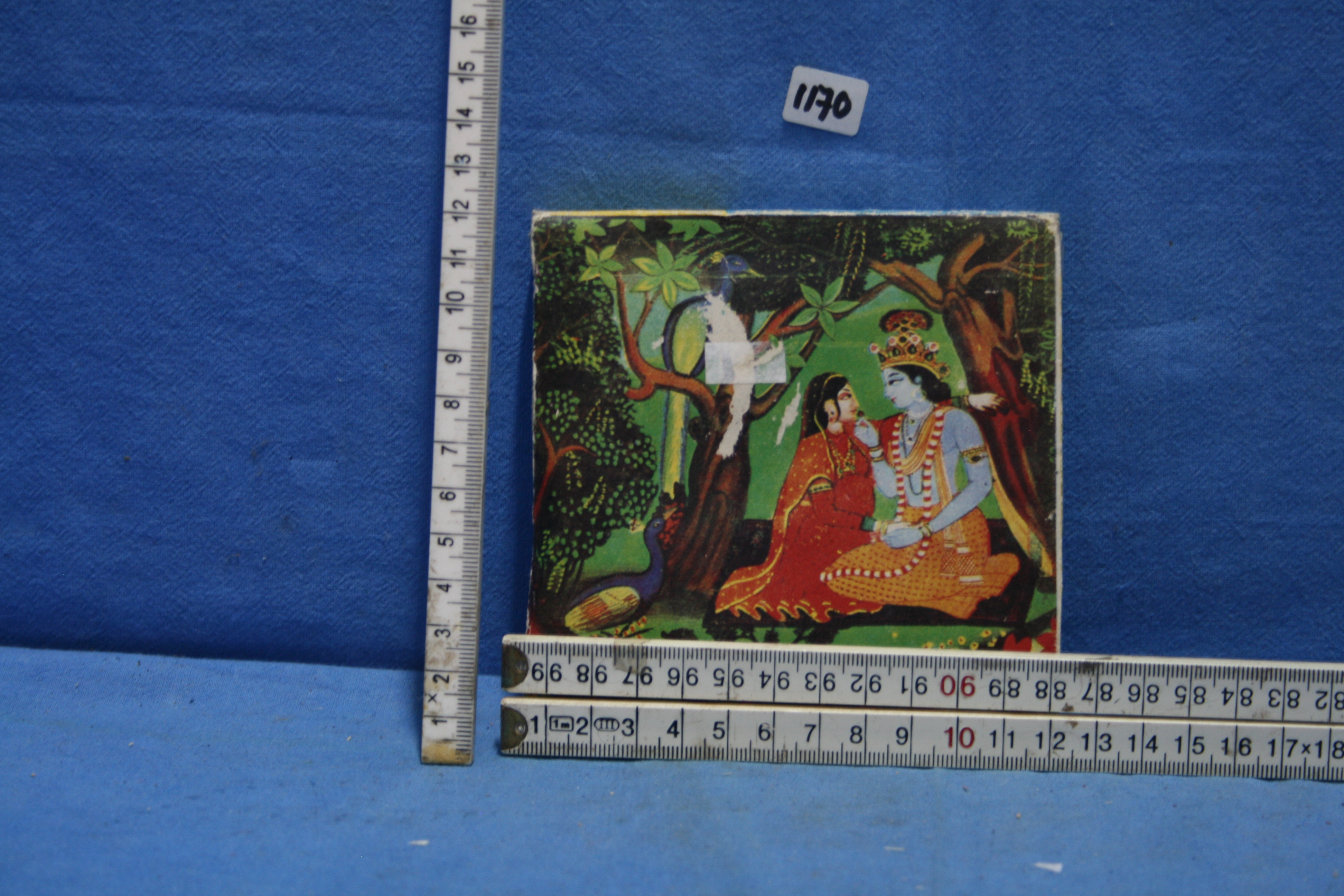 art nr: 1170 vintage 2 doosjes gevuld met wierrook tabletten