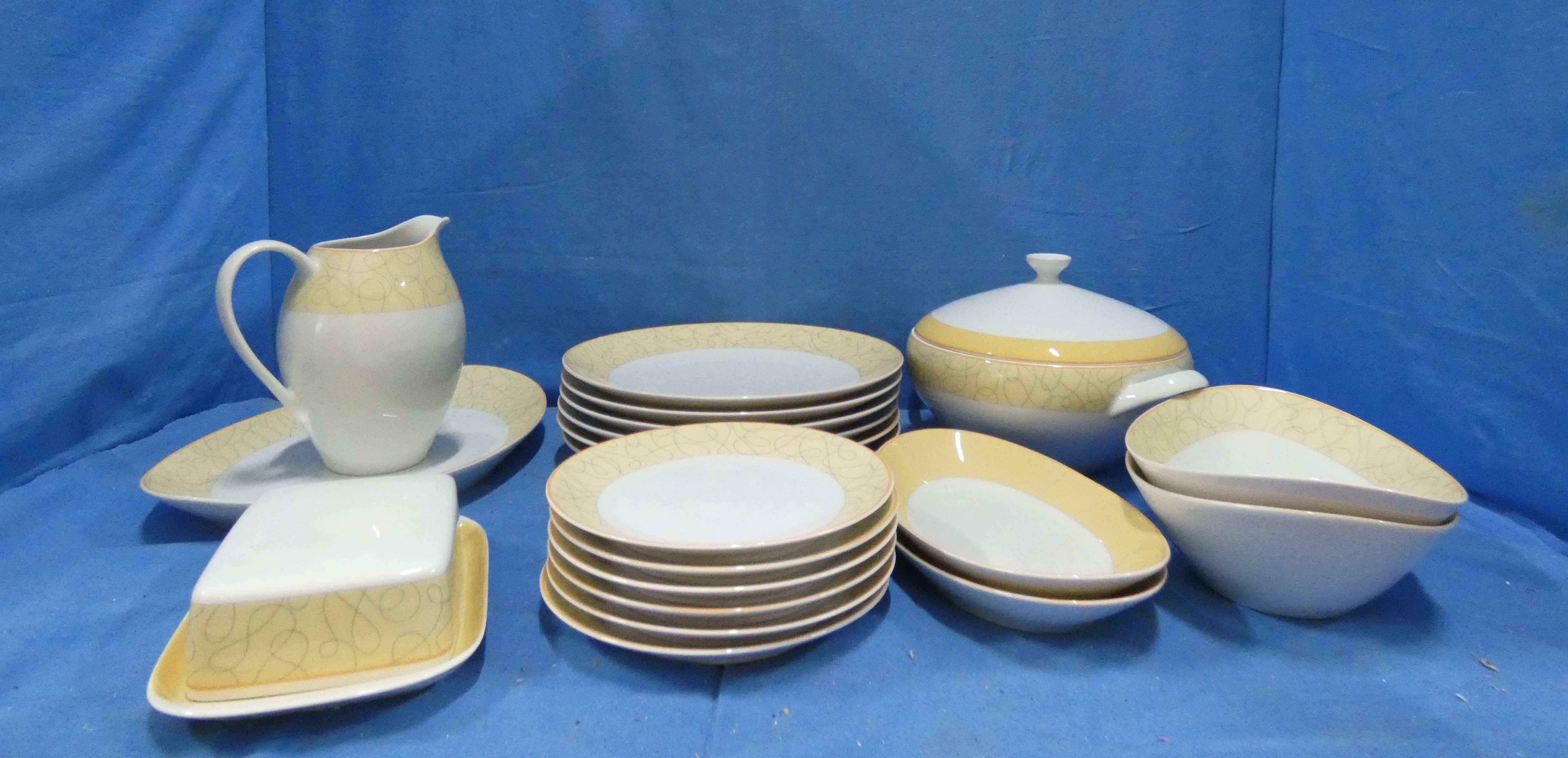 art nr: 1276 vintage 28 delig eetservies