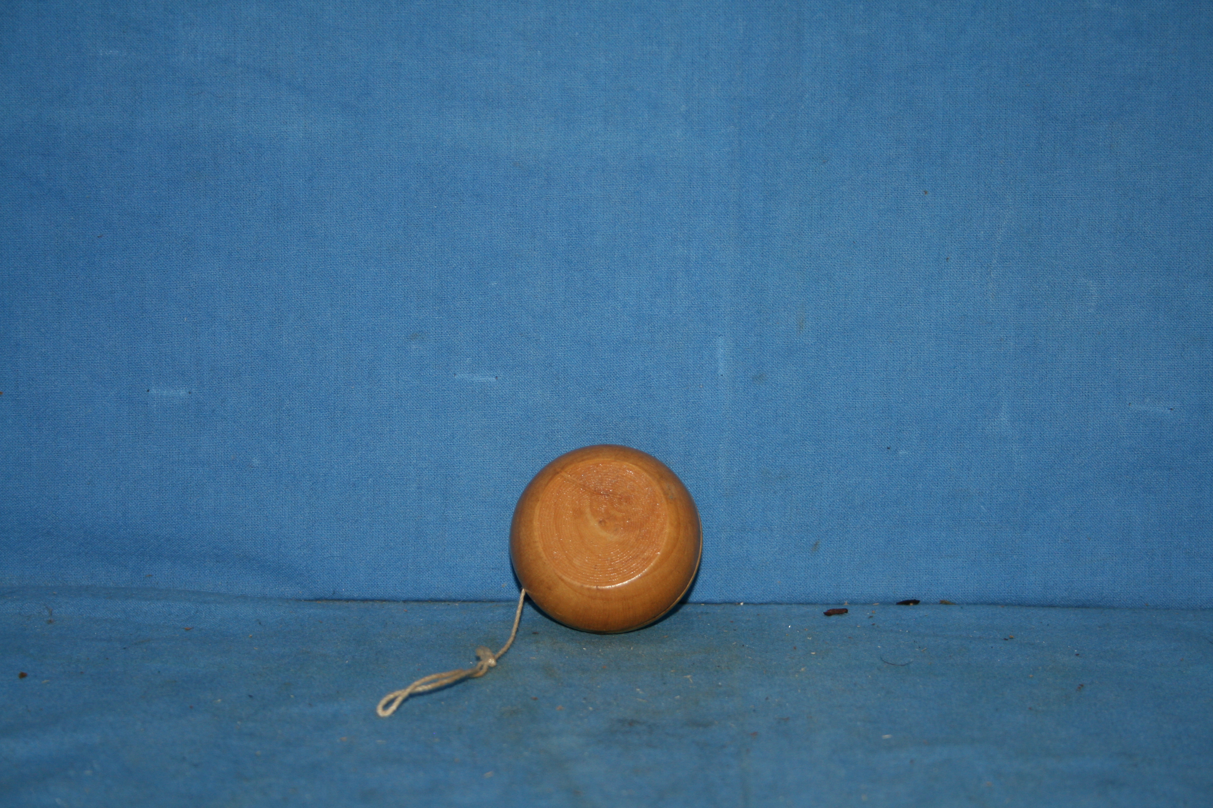art nr: 1121 vintage houten jojo