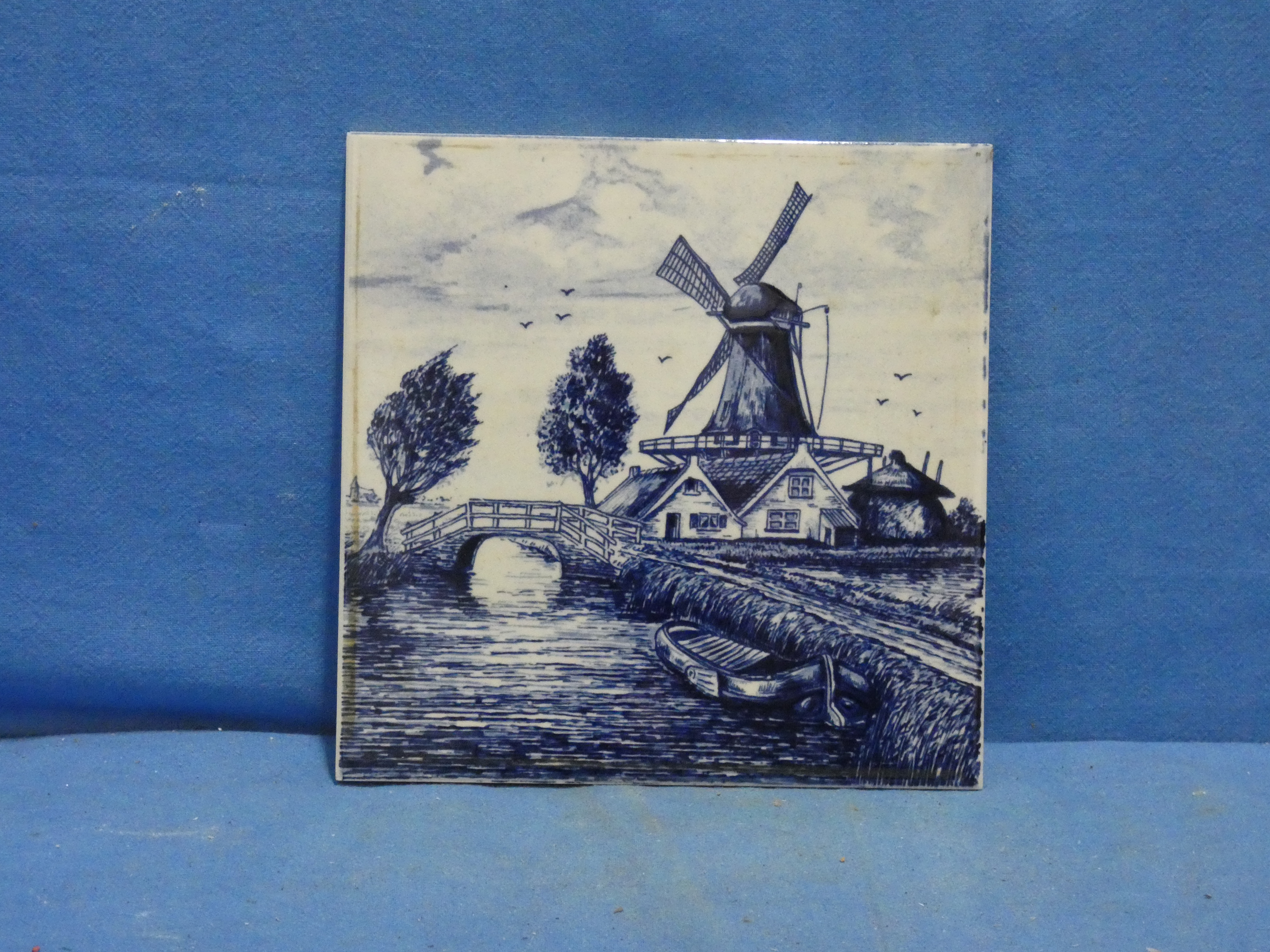 art nr: 1268 vintage Delft Blauwe tegel van een landschap