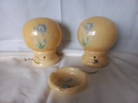art nr: 534: antieke Alabaster tafellampen met asbak