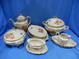 art nr: 375 antiek porselein eetservies van Mandels Miak J.G.& ZN