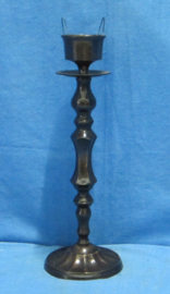 art nr: 1488 antieke bronzen kandelaar