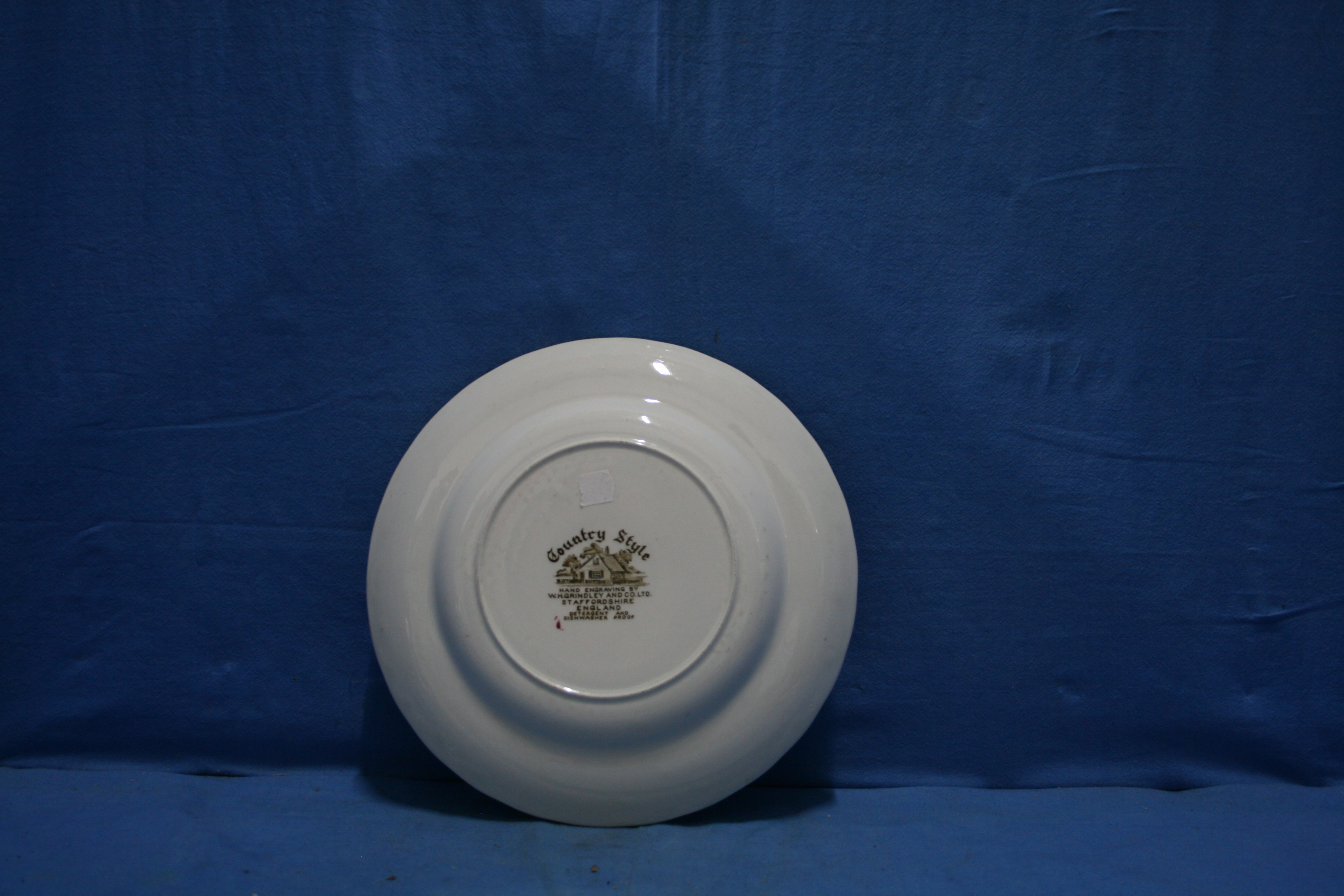 art nr: 1135 vintage Engelse Schotel uit Staffordshire