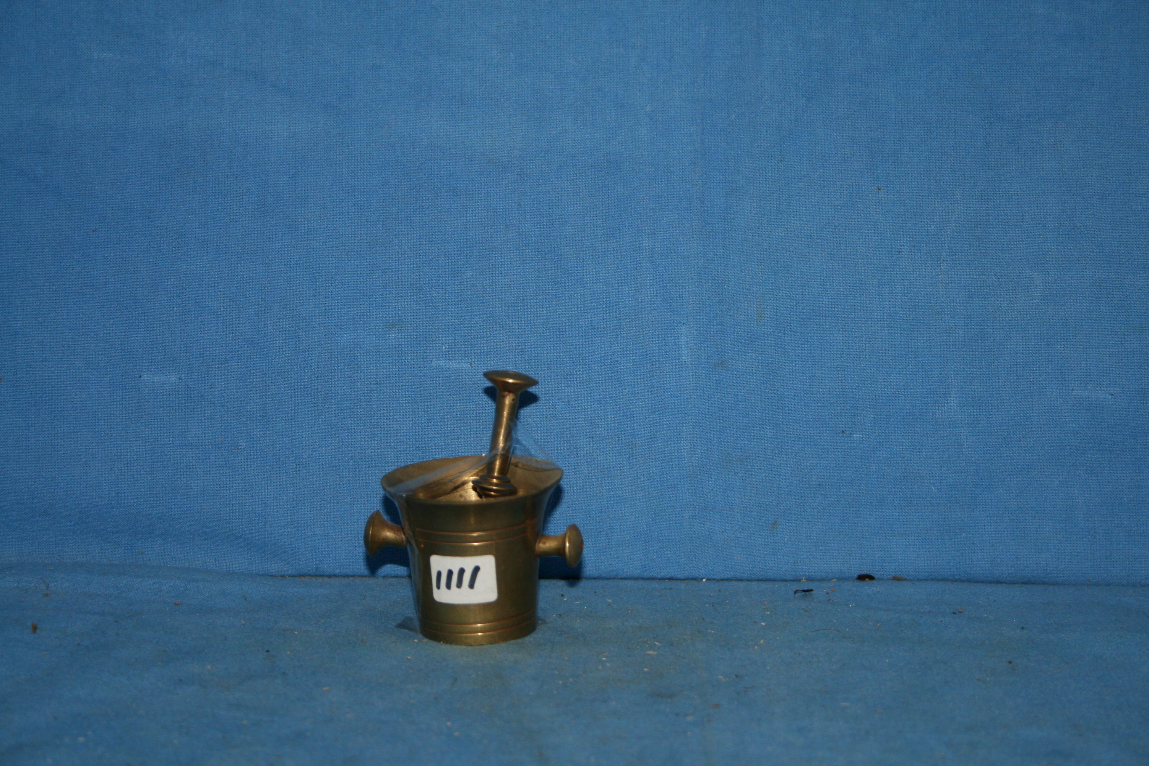 art nr: 1111 vintage koperen pillenstamper